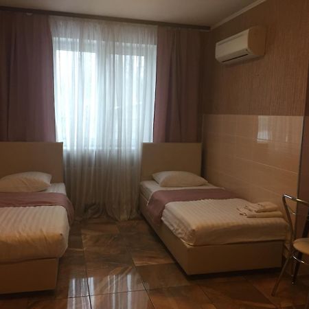 Home Comfort Livoberezhna IEC Kiev Eksteriør bilde