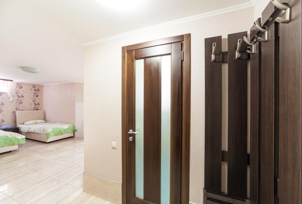 Home Comfort Livoberezhna IEC Kiev Eksteriør bilde