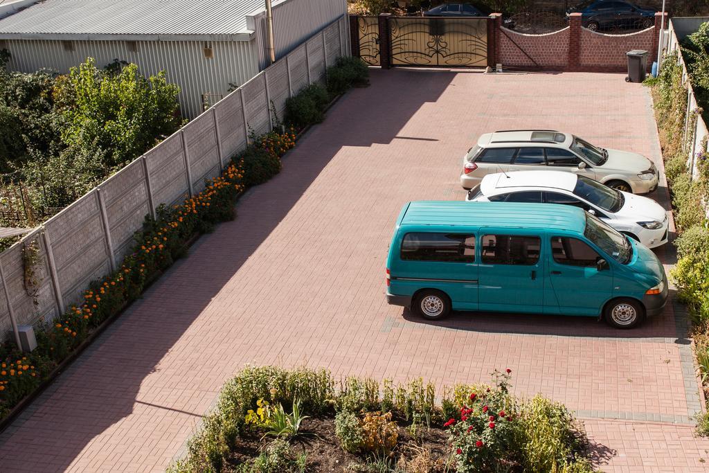 Home Comfort Livoberezhna IEC Kiev Eksteriør bilde