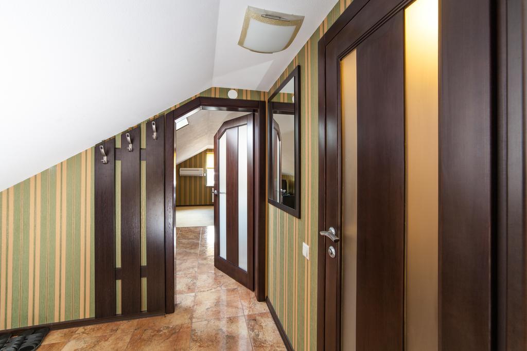Home Comfort Livoberezhna IEC Kiev Eksteriør bilde