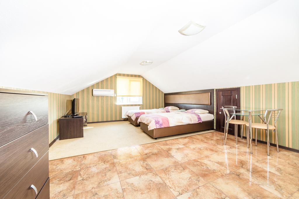 Home Comfort Livoberezhna IEC Kiev Eksteriør bilde