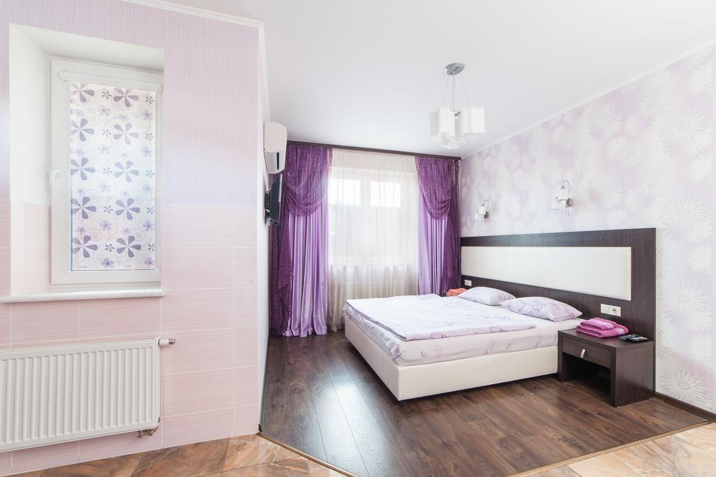 Home Comfort Livoberezhna IEC Kiev Eksteriør bilde