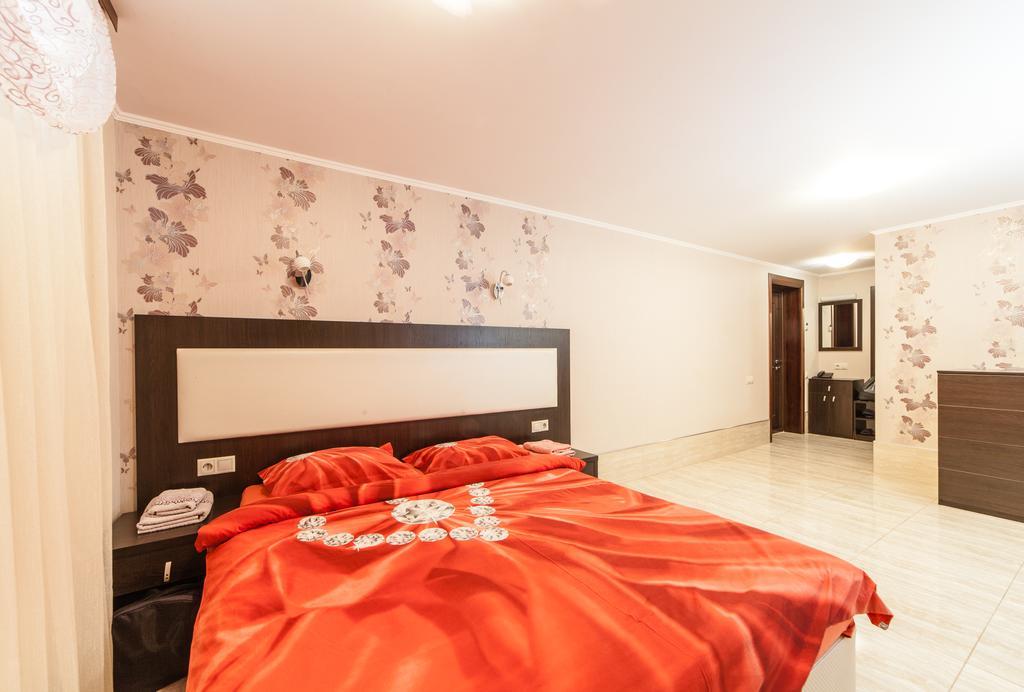 Home Comfort Livoberezhna IEC Kiev Eksteriør bilde