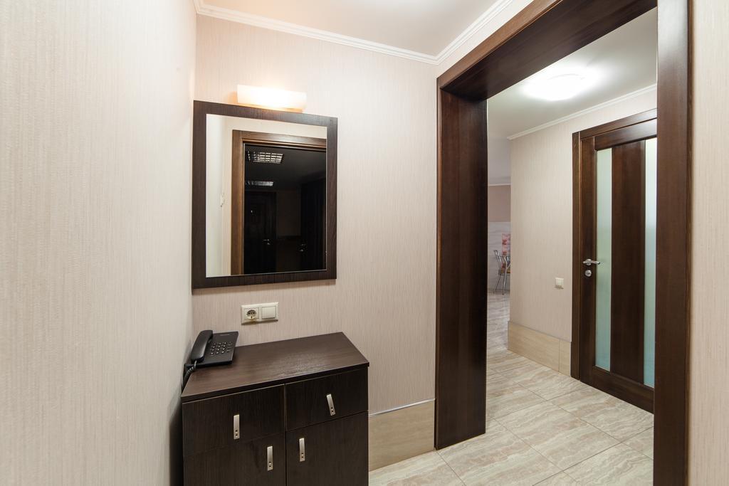 Home Comfort Livoberezhna IEC Kiev Eksteriør bilde